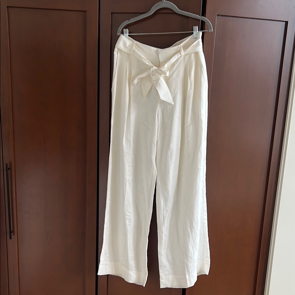 Banana Republic Cream Wide Leg Pants with High Waist Tie